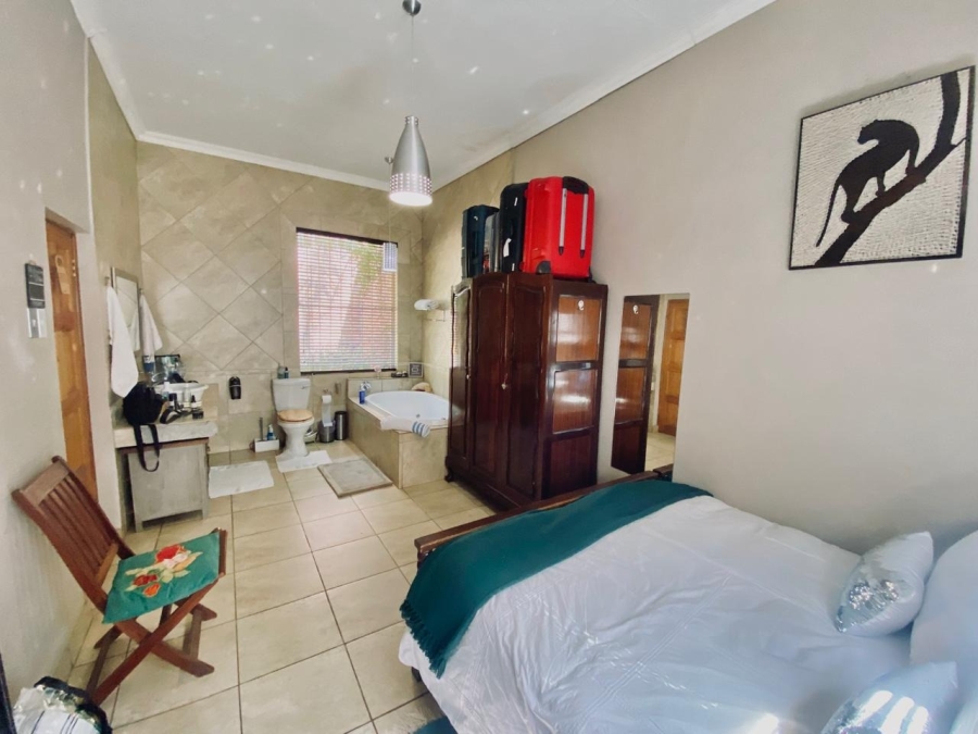 4 Bedroom Property for Sale in Flora Park Northern Cape